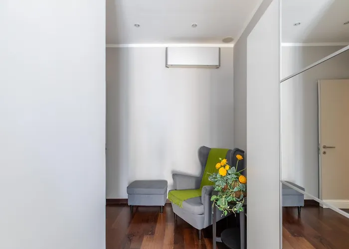 Iflat Contemporary Elegance In The Heart Of